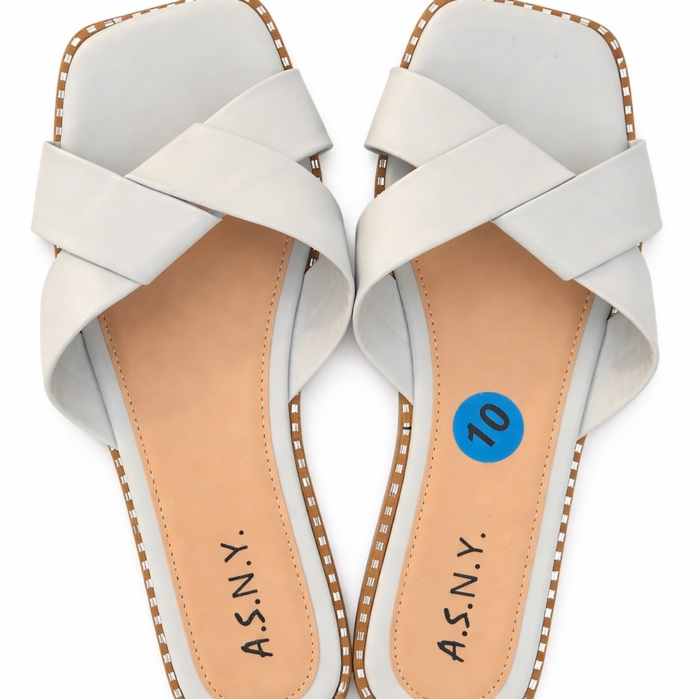 Light Sky Blue Minimalist Slide Sandals Size 10 Clean Girl Style. NWOT